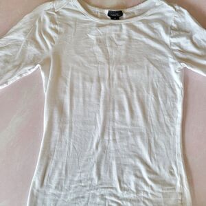 Rue21 womens medium white top 3/4 sleeve basics pullover lightweight staple esse